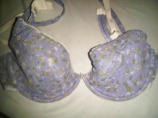 25P Friend's sister bra soutien gorge de la soeur d'une copine