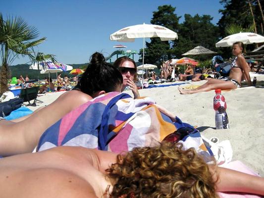 25P Girls on holiday