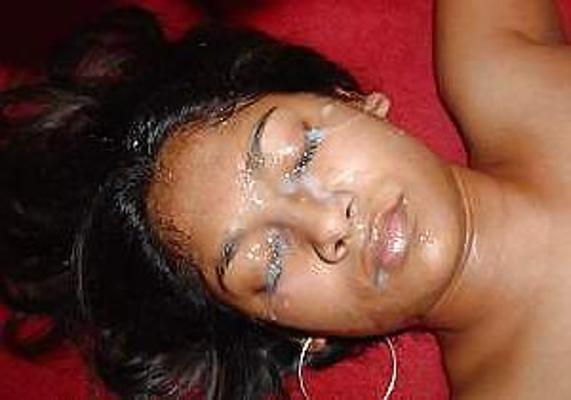 14P Indian slut sucking white cock 