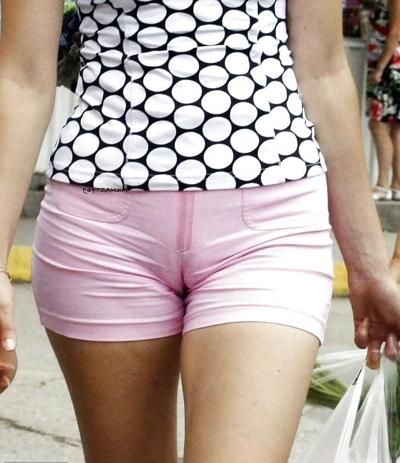 20P Candid Wives Upskirts In Public