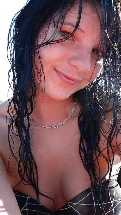 25P Beach Tits