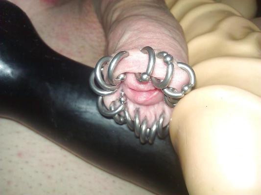 21P Piercing-games and my hot Cock