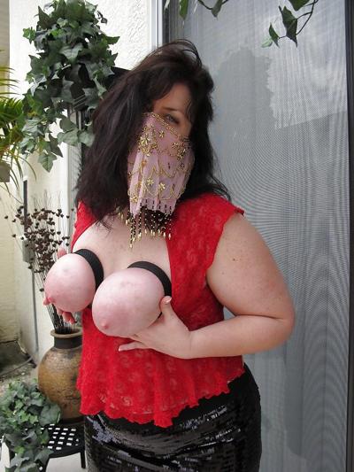 9P Little Backyard MILF Part 2