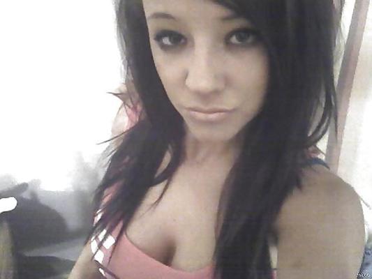 15P EMO Babe 3