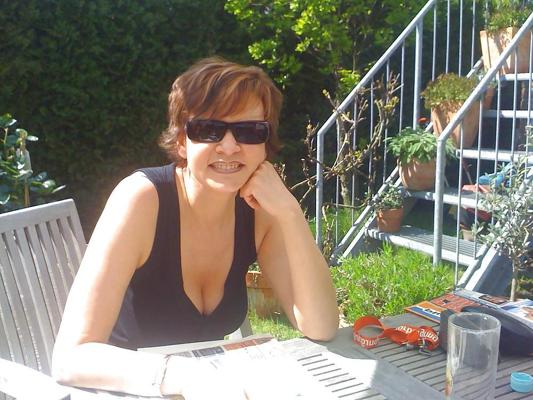 25P Agathe, une MILF allemande