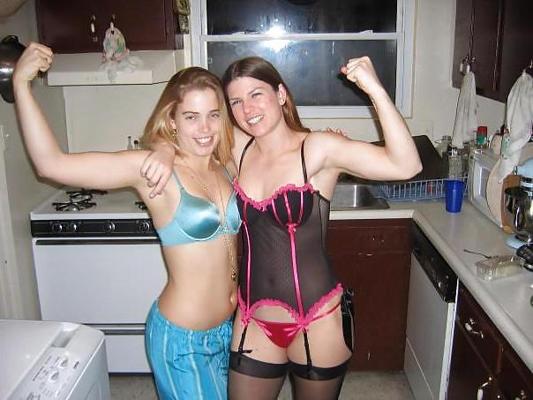 25P Bra Babes 99