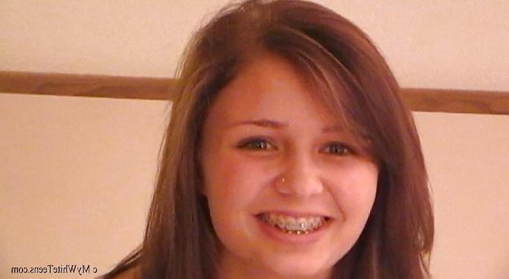 4P Brittany - 18yr old, interracial, braces