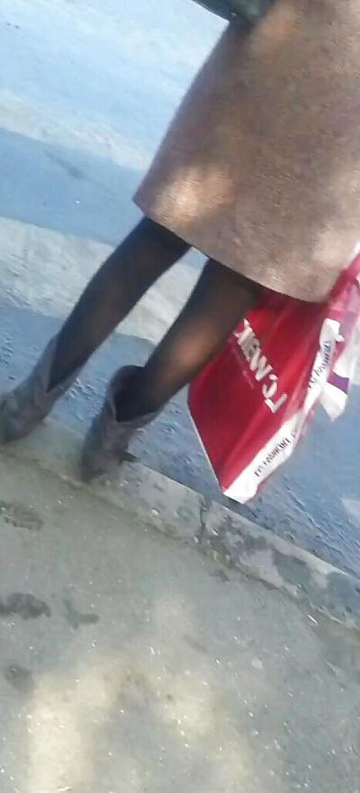9P Sexy feet romanian