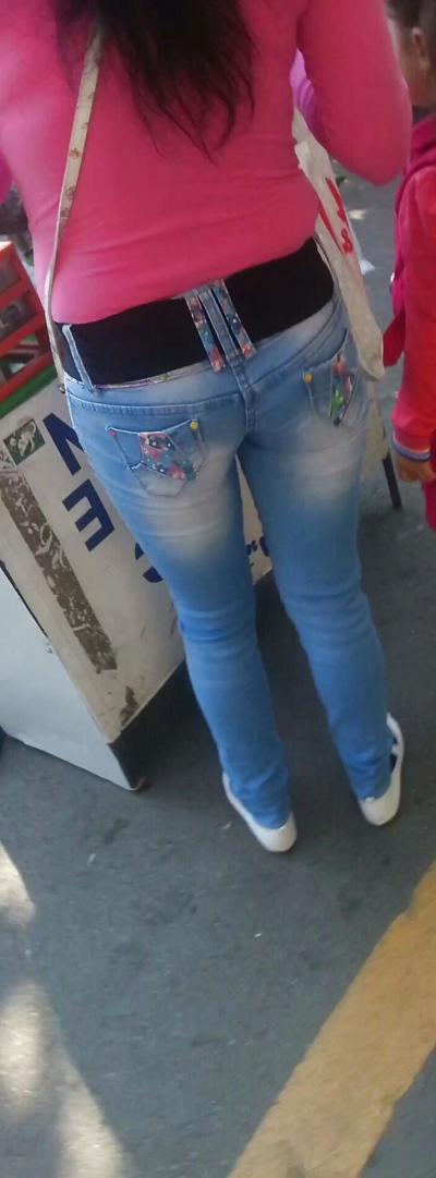 6P Sexy ass romanian girl