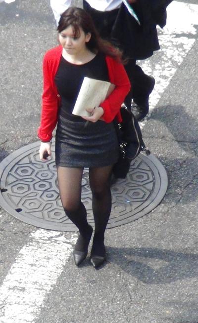 4P New York Asian Hotty in Street