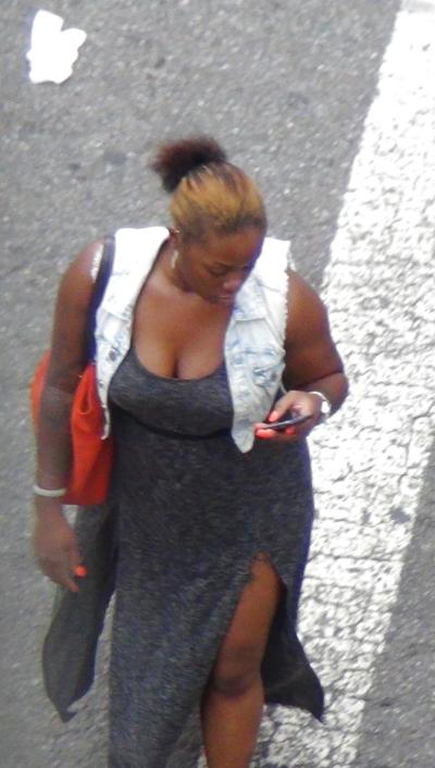 7P New York Big Titty Chubby Street Girl