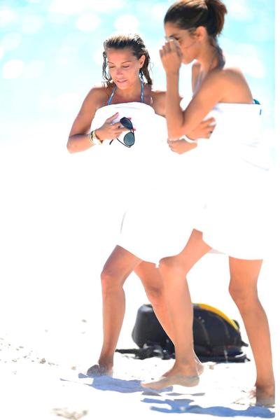 18P Beach Pics from Sylvie van der Vaart Miami Oct 2013-Day 5