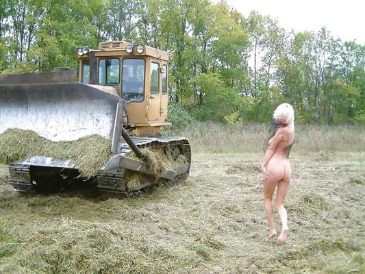 25P Russian teen Marta outdoor