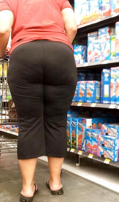 9P Énorme CUL BBW Mulâtre MILF GROS CUL en Collants VOYEUR
