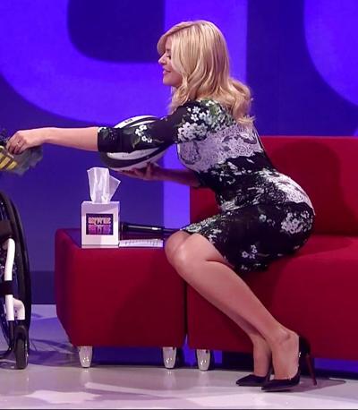 25P Попа мирового класса - Holly Willoughby