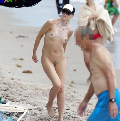 5P Gwen Stefani an einem FKK-Strand!