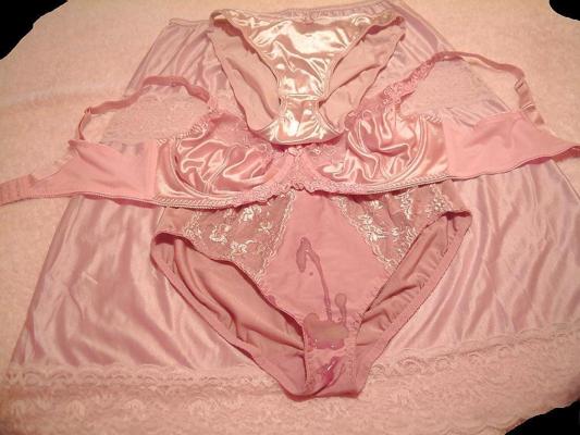 24P Pink Panty & Bra Cum 1