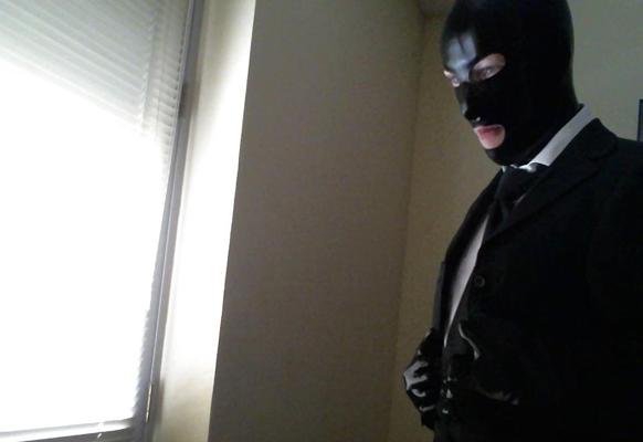 9P Getting dressed in latex gloves and mask