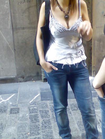 11P Escote de una amiga