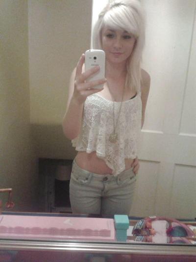 25P Nice skinny blonde facebook slut self shot