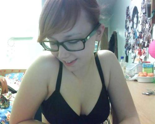 25P Pretty Amateur RedHead Lauren 4