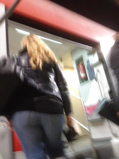 9P Cadid Jeans Ass of Woman - Voyeur