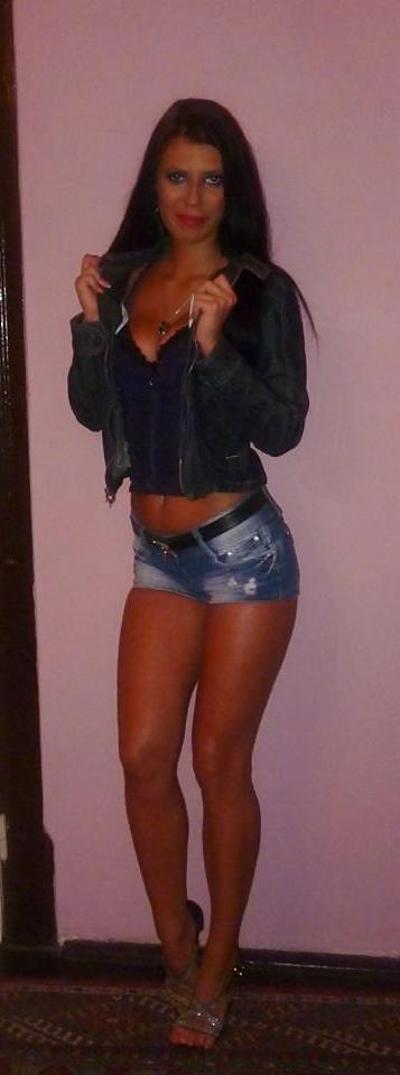 12P Beautiful girl ( Big natural tits and nice ass )
