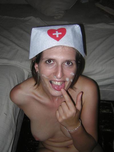15P French amateur en infirmiere sexy 