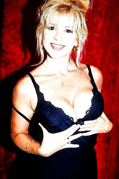 15P Retro Angela Summers