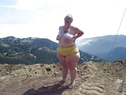 11P Big & Chucky Mature SSBBW téléchargé par BBWS-R-US