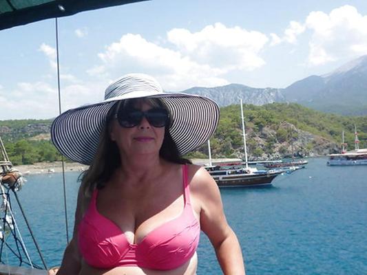 25P Russians sexy mature woman!