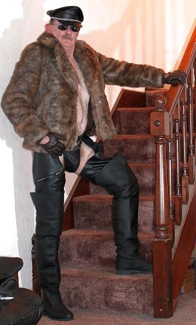 10P Leather 666