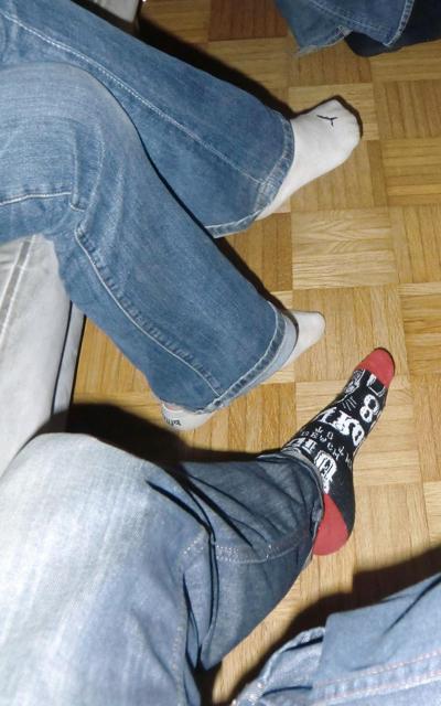 24P Candid Feet