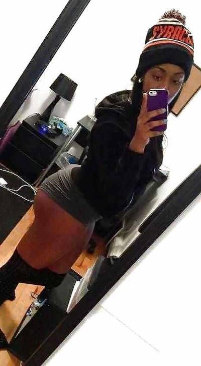 25P Big booty black teens