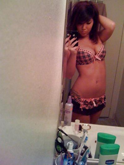 25P Kelsey la fille des Hooters