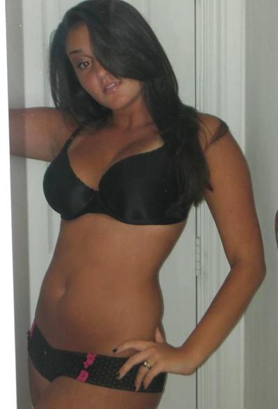 25P Non Nude