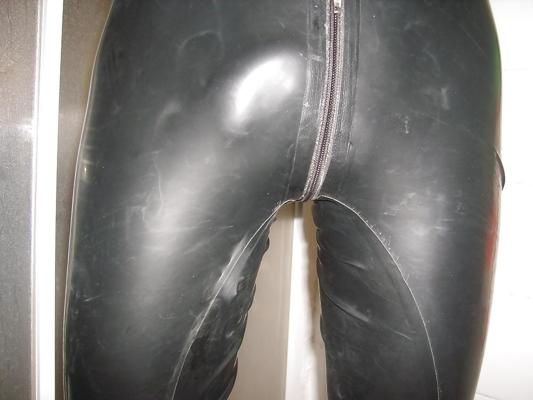 8P LATEX  catsuit