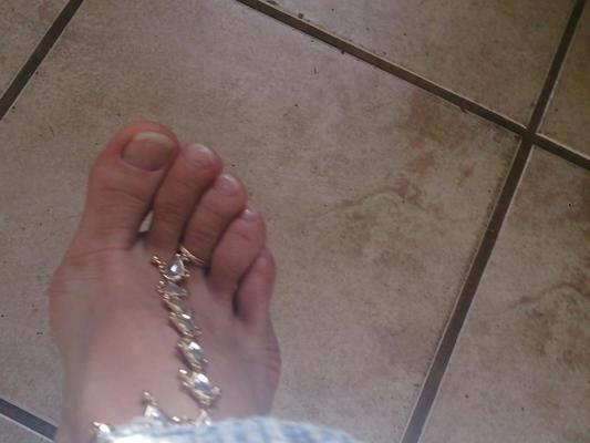 14P Sexy feet and toes