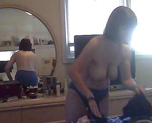 13P 私の美しいクソ妻のスパイパンティ写真