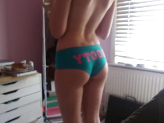 14P 19 yo Maya shouldnt have sent her pics to her boyfriend