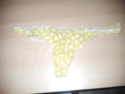 11P Pretty thong 