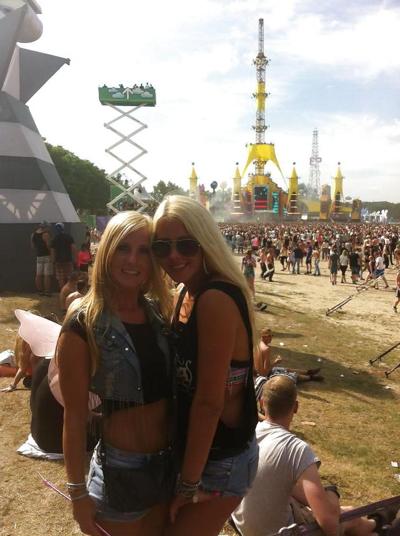 14P Blonde Facebook Dutch Slut