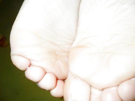 17P Ex GF footjob 