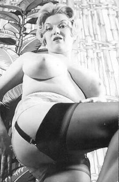 20P Retro big tits 4.