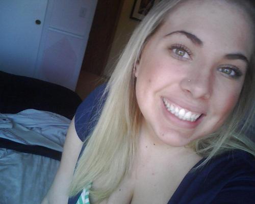 25P Pretty Amateur Blonde With Bog Boobs