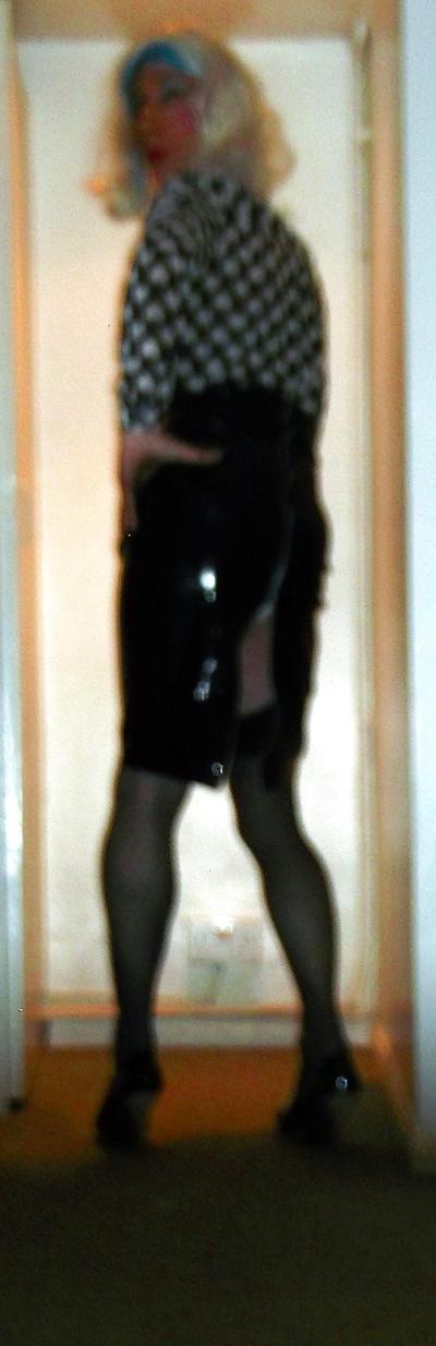 13P PVC SKIRT AND STOCKINGS
