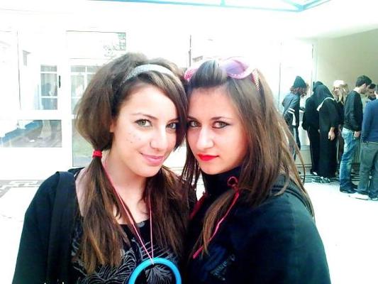 25P Greek Teen Girls