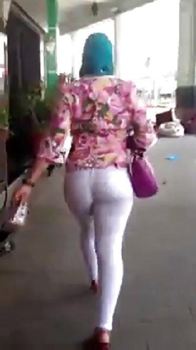 23P ARAB AMATEUR MUSLIM BEURETTE HIJAB BIG ASS