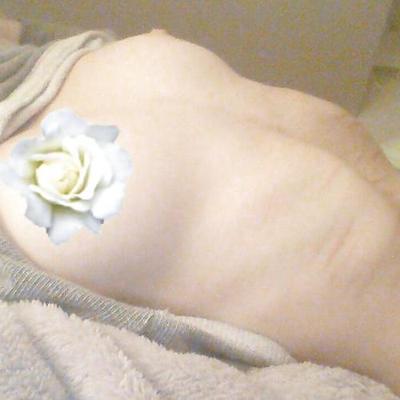 19P Sweet teen daughter nudie selfshots
