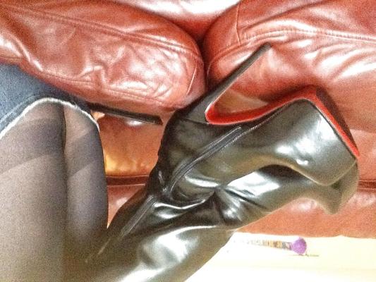 7P Alexiatrav2012 new boots